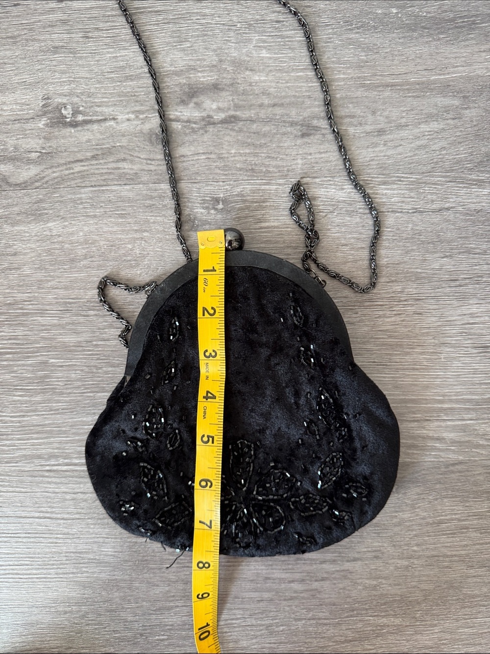 Black Beaded Velvet Evening Kiss Lock Bag - Picture 8 of 9